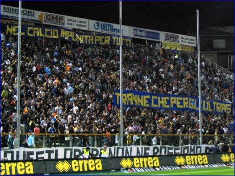 Parma - Milan (06-07): Nel calcio impunità per tutti, tranne che per gli Ultras.