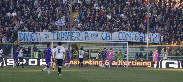 Parma-Fiorentina: striscione in Curva Nord