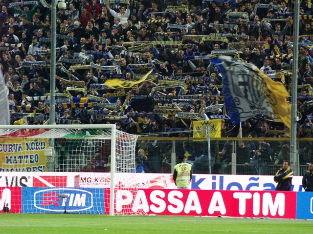 Parma - Inter: sciarpata