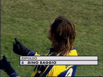 Il gesto dei soldi di Dino Baggio...