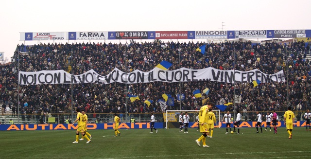 Parma - Udinese 09/10: striscione in Curva Nord