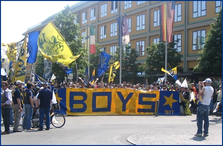 Corteo: Accompagniamo la squadra del cuore - Siam tifosi con trombe e bandiere! 29-04-2007. BOYS PARMA 1977, foto Ultras