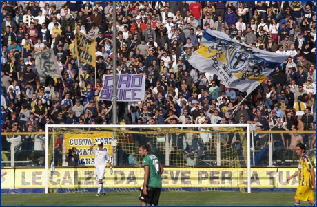Parma-Siena 18-10-2009. BOYS PARMA 1977, foto ultras