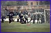 PARMA-Reggiana 04-05-1986. Carabinieri in campo davanti alla Nord. Foto 2