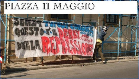Striscione della Curva Nord di Pisa a Livorno (piazza 11 maggio): ''Senza tifosi e colore questo  il derby della repressione''