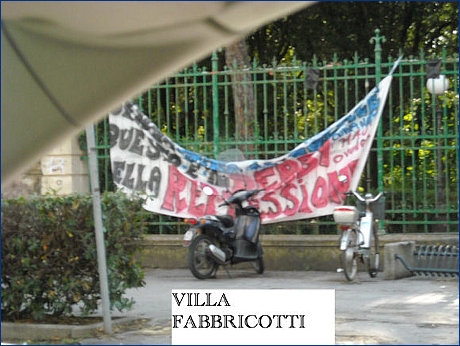 Striscione della Curva Nord di Pisa a Livorno (Villa Fabbricotti): ''Senza tifosi e colore questo  il derby della repressione''