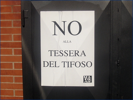 Volantino: ''No alla Tessera del tifoso. URB74 Bologna''