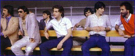 Calcio-scommesse 1980. Campioni alla sbarra. Da sinistra: Albertosi, Cacciatori, Giordano, Manfredonia, Casarsa, Paolo Rossi, Zecchini.