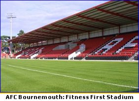 AFC Bournemouth: Fitness First Stadium. La Tribuna