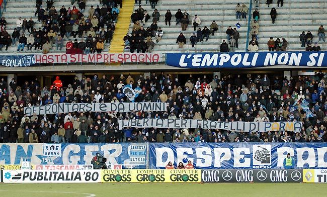 Striscione empolese per diffidati BOYS Striscione empolese per diffidati BOYS