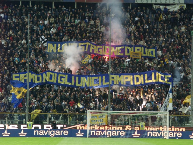 Parma - Inter: striscione ad inizio gara