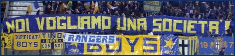 Striscione BOYS: ''Noi vogliamo una societ!''