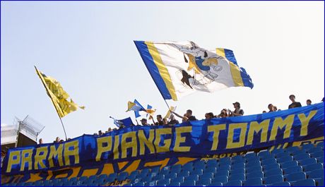 BOYS a Udine. Striscione per Tommaso: 'PARMA piange Tommy'