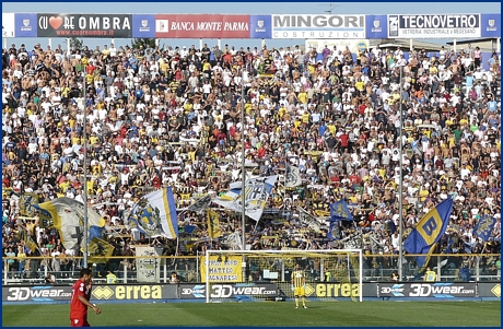 Parma-Cagliari 27-09-2009. BOYS PARMA 1977, foto ultras
